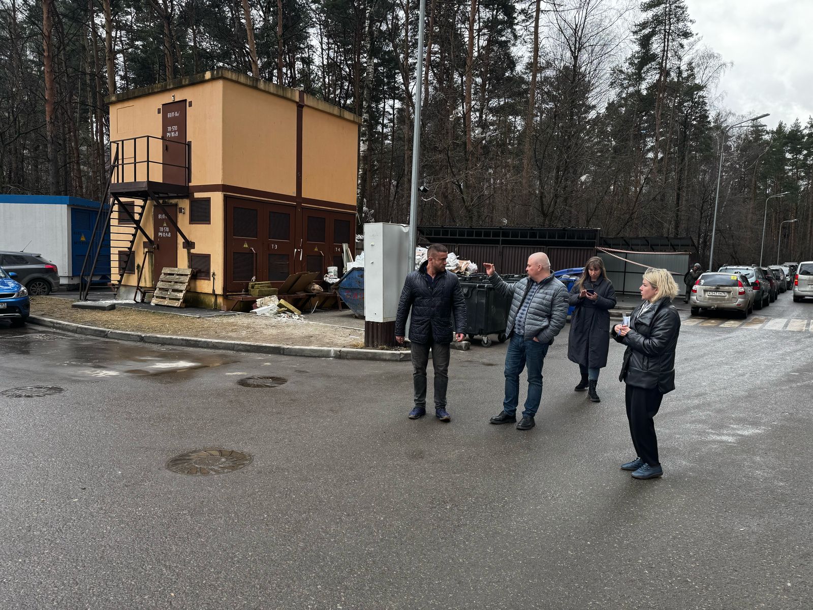 Заместитель главы городского округа Котельники Иван Жарков провел еженедельный обход территорий