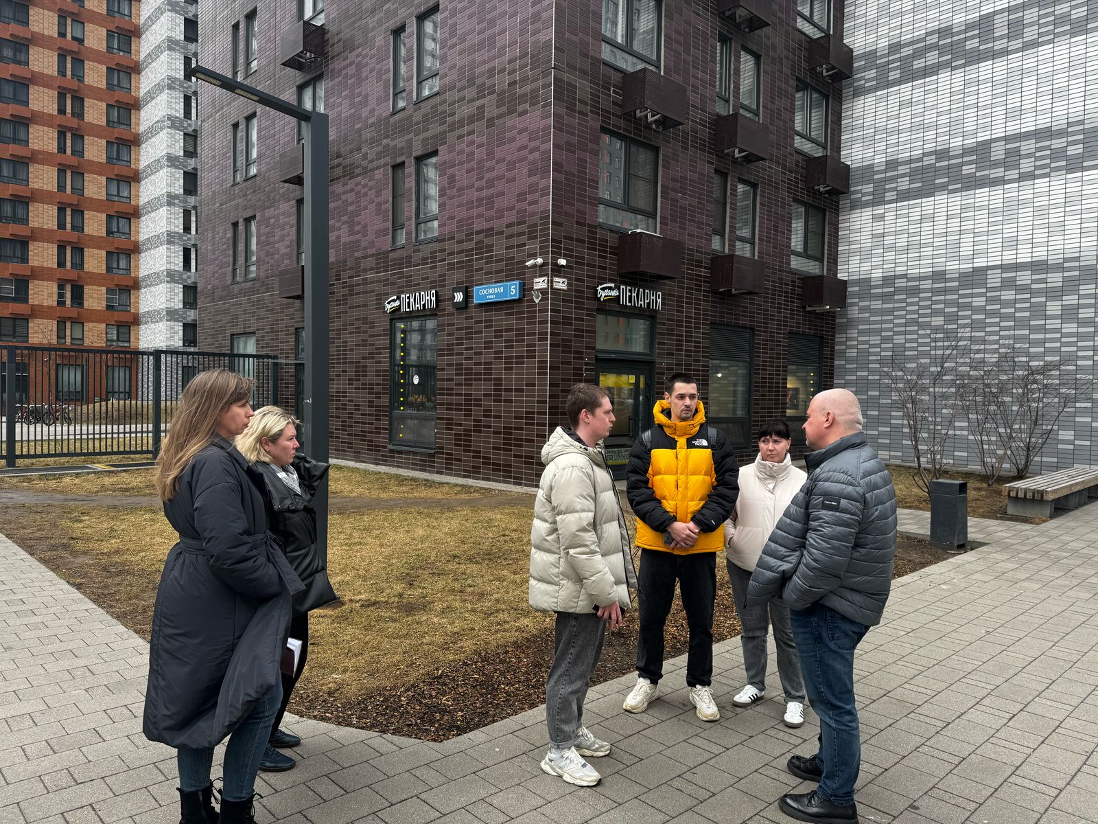 Заместитель главы городского округа Котельники Иван Жарков провел еженедельный обход территорий