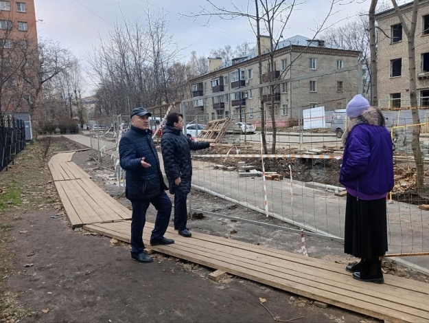 Заместитель главы городского округа Котельники провела обход микрорайона Ковровый 