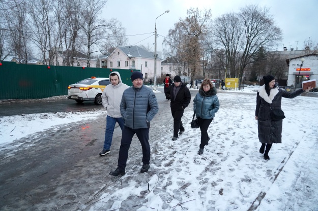 В рамках еженедельных обходов территорий заместитель главы городского округа Котельники Иван Жарков посетил микрорайон Опытное Поле.