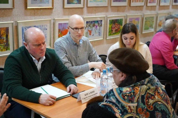 Жители городского округа Котельники задавали свои вопросы на встрече с представителями власти, состоявшейся 24 января в ДК «Белая Дача» в формате выездной администрации.